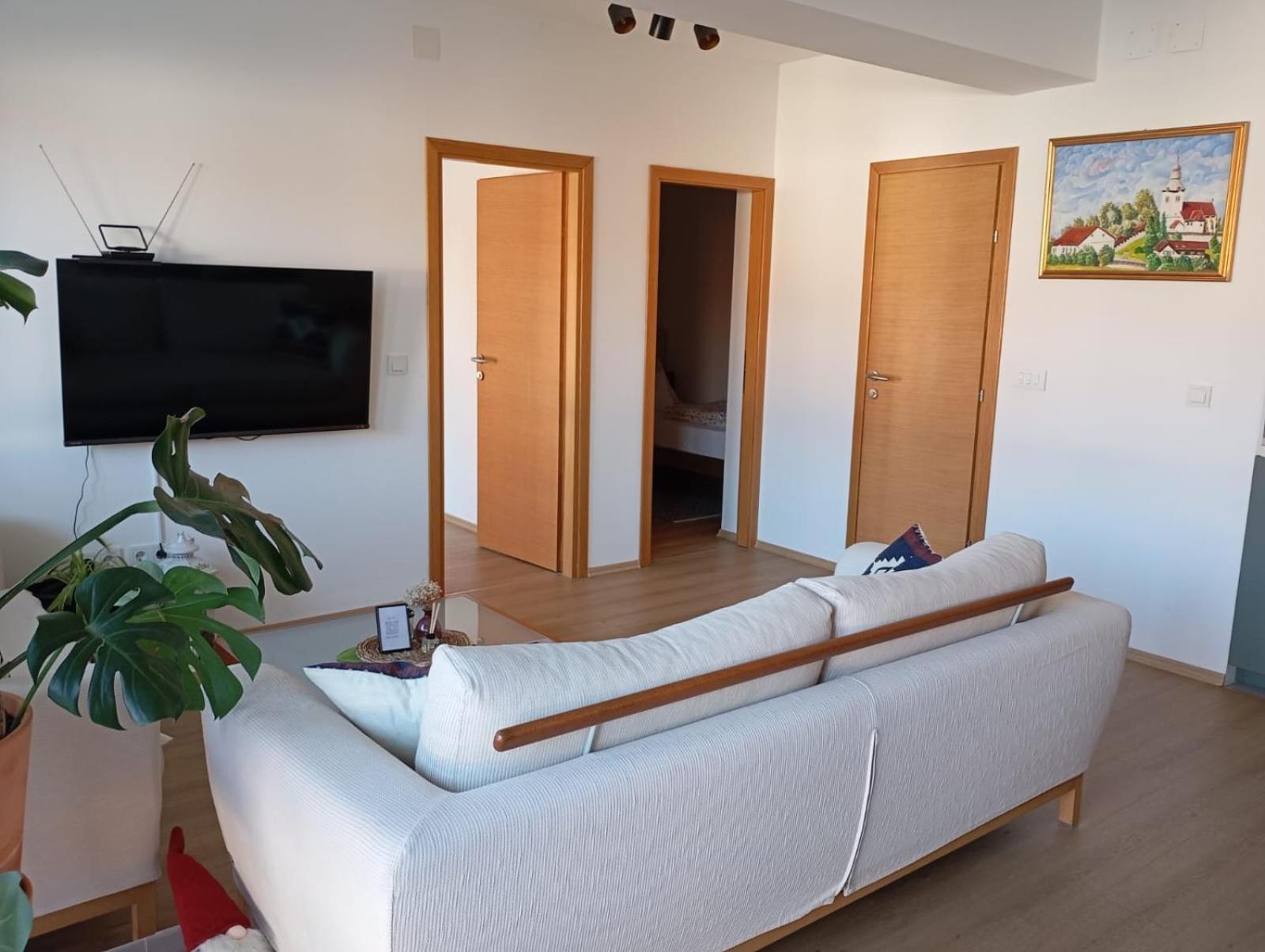 Apartman Zagreb , With Balcony And Free Parking Exterior foto